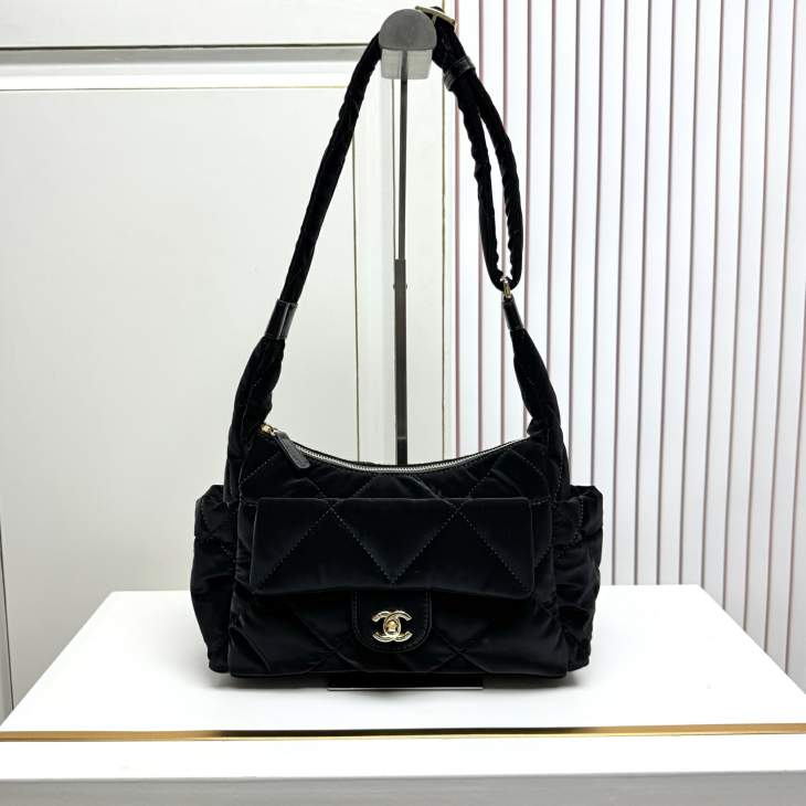 Picture of Chanel Handbags 2 _SKUfw239832913fw